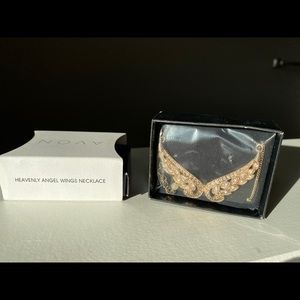 Avon heavenly angel wings goldtone necklace